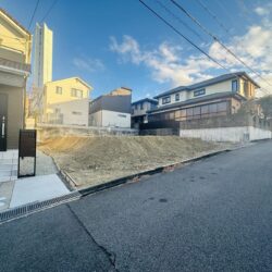 ☆Re-Kobe売主物件☆【明石市松が丘3丁目 A号地】JR朝霧駅徒歩18分♪建築条件なし♪自由設計の注文住宅用地♪土地38坪♪更地♪前面道路6mでスッキリした区画♪2区画まとめての販売も相談可能♪