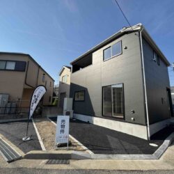 JR魚住駅徒歩圏好立地でこの価格で新築戸建は希少です♪外観