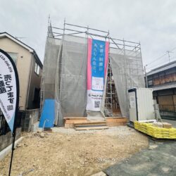 カースペース２台分♪【元々弊社所有の分譲地ですので全てご説明できますのでご安心ください】外観