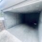 外観 シャッター付きの掘り込み車庫です♪