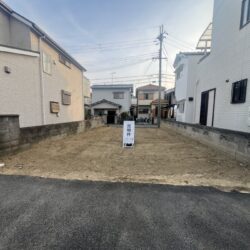 両面道路で駅徒歩10分の閑静な住宅地の希少物件♪外観