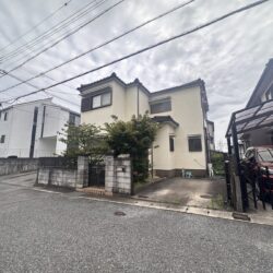 北東角地で日当たり良好♪即入居♪外観